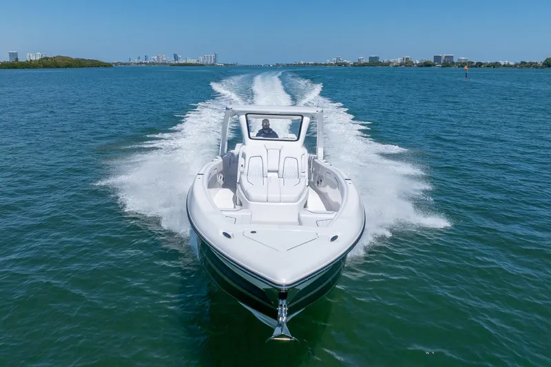 Slide: The Image of Deep Impact 369 Sport 2026 on water, speeding forward. - 31