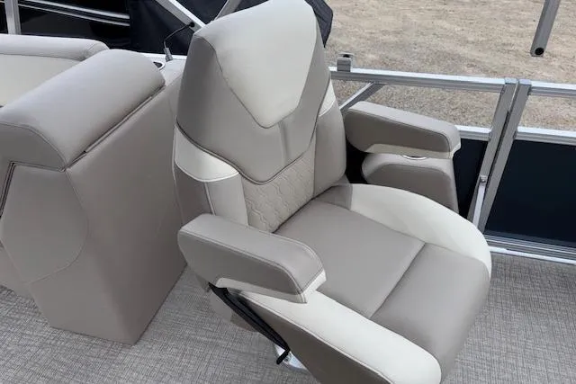 Slide: The Image of Luxurious seating on 2026 Tahoe Pontoon SPORT 2385 QUAD LOUNGE boat, featuring plush upholstery. - 12