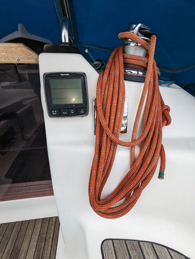 Slide: The Image of Bavaria 34 sailboat 2001 with navigation system and rope. - 9