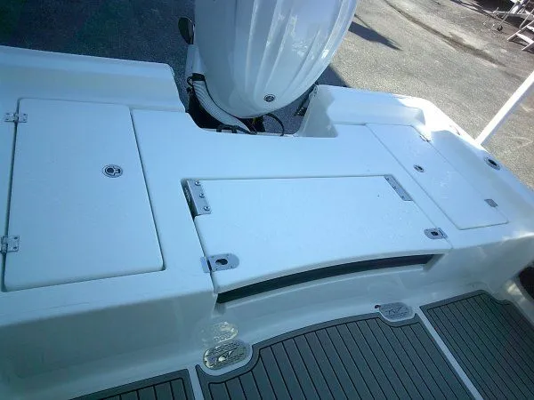 Slide: The Image of Tidewater 2410 Bay Max 2026 - 5