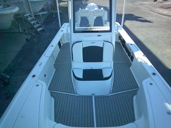 Slide: The Image of Tidewater 2410 Bay Max 2026 - 7