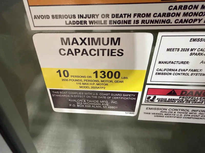 Slide: The Image of Tahoe Sport 2180 Swingback (VRB) & Honda 4-Stroke EFI 2026 - 15