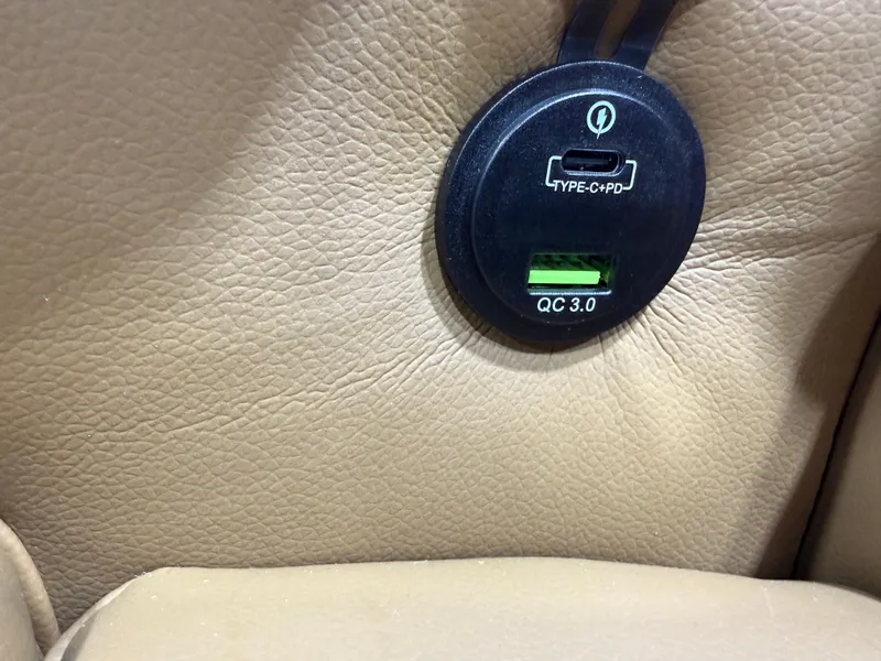 Slide: The Image of Tahoe Sport 2180 Swingback (VRB) & Honda 4-Stroke EFI 2026 - 24