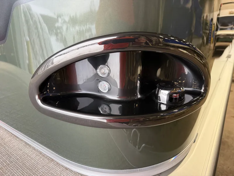 Slide: The Image of Tahoe Sport 2180 Swingback (VRB) & Honda 4-Stroke EFI 2026 - 36