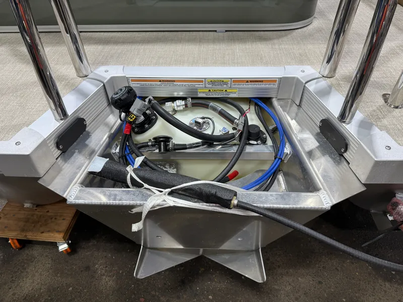 Slide: The Image of Tahoe Sport 2180 Swingback (VRB) & Honda 4-Stroke EFI 2026 - 42