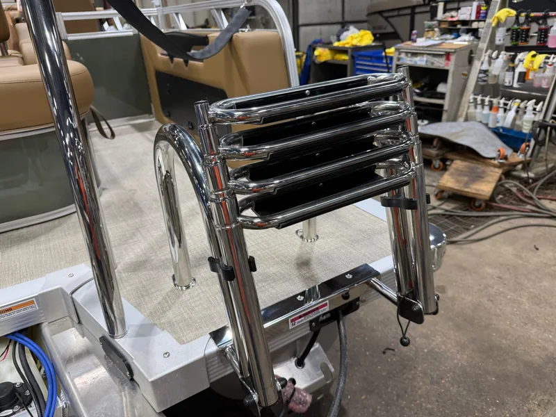 Slide: The Image of Tahoe Sport 2180 Swingback (VRB) & Honda 4-Stroke EFI 2026 - 43