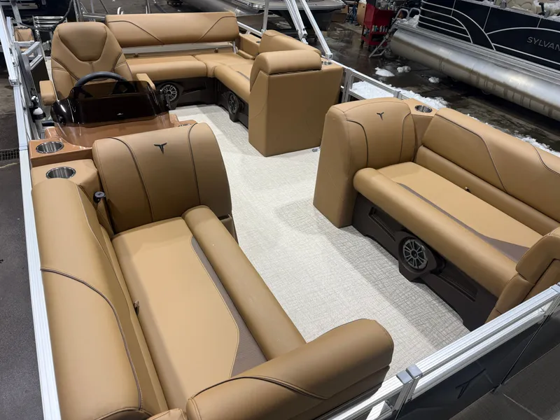 Slide: The Image of Tahoe Sport 2180 Swingback (VRB) & Honda 4-Stroke EFI 2026 - 32