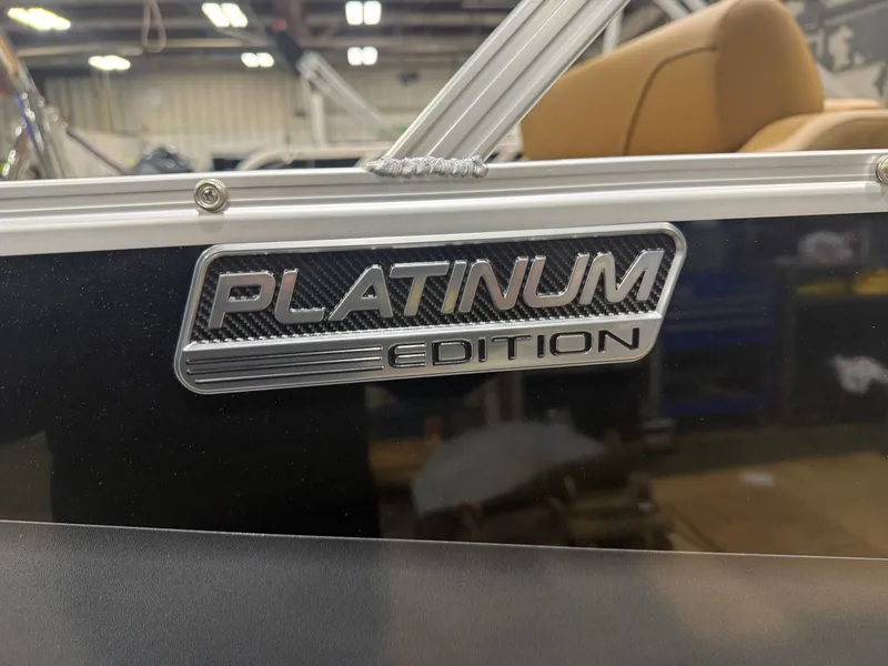 Slide: The Image of Tahoe Sport 2180 Swingback (VRB) & Honda 4-Stroke EFI 2026 - 41