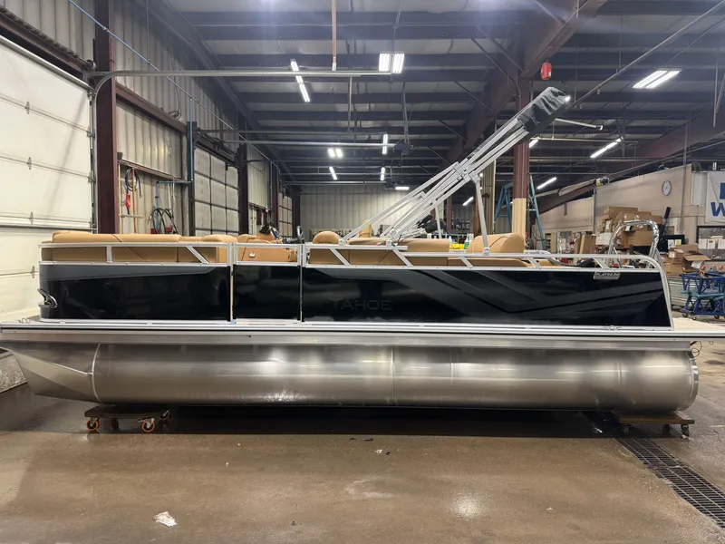 Slide: The Image of Tahoe Sport 2180 Swingback (VRB) & Honda 4-Stroke EFI 2026 - 45