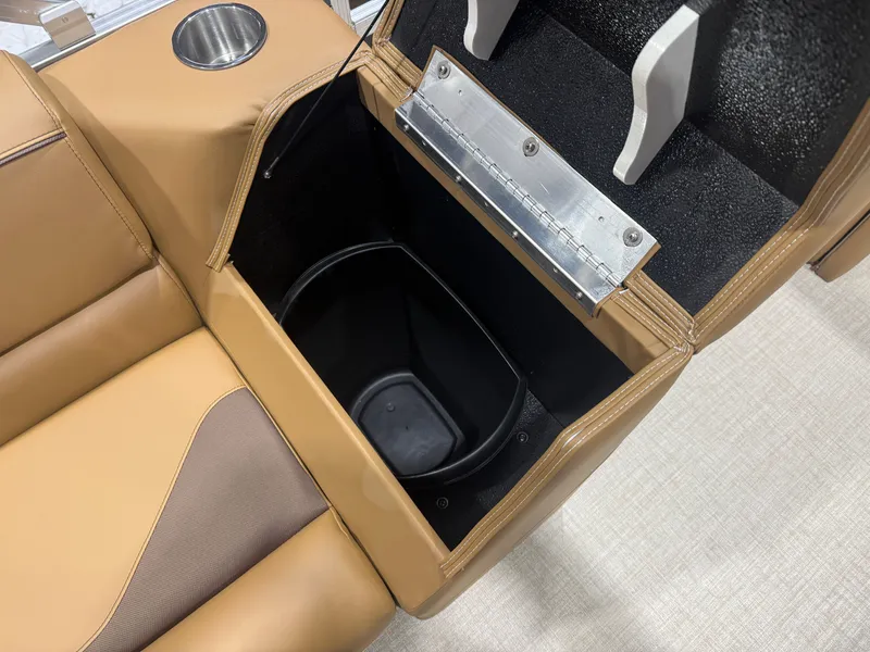 Slide: The Image of Tahoe Sport VRB 2180 Swingback & 4-Stroke $31995 2026 - 25