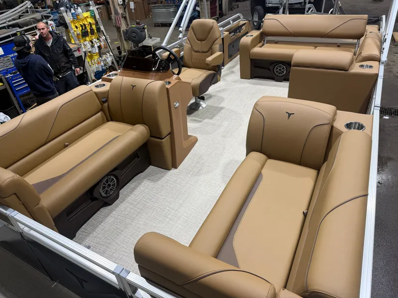 Slide: The Image of Tahoe Sport VRB 2180 Swingback & 4-Stroke $31995 2026 - 31