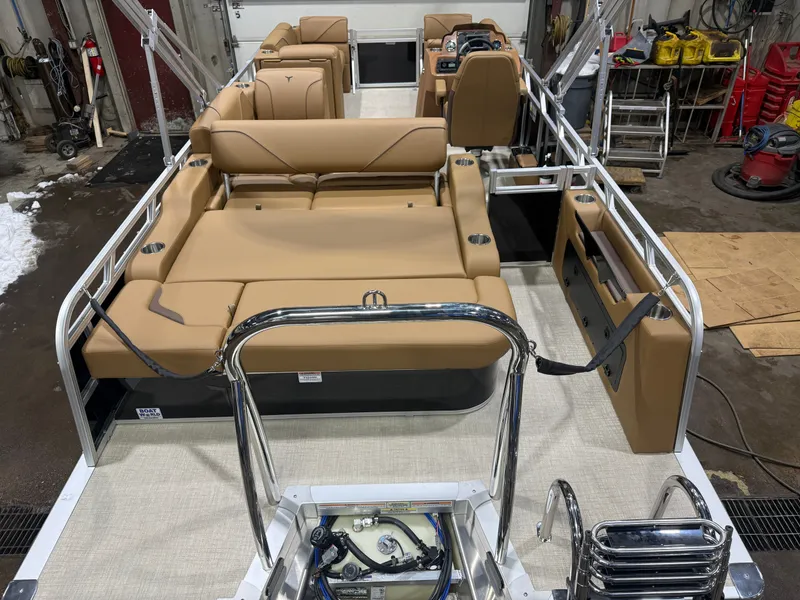 Slide: The Image of Tahoe Sport VRB 2180 Swingback & 4-Stroke $31995 2026 - 5