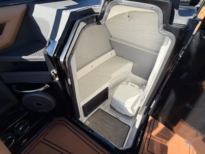 Slide: The Image of 2026 COBALT R6 SURF - Image 21 - 21