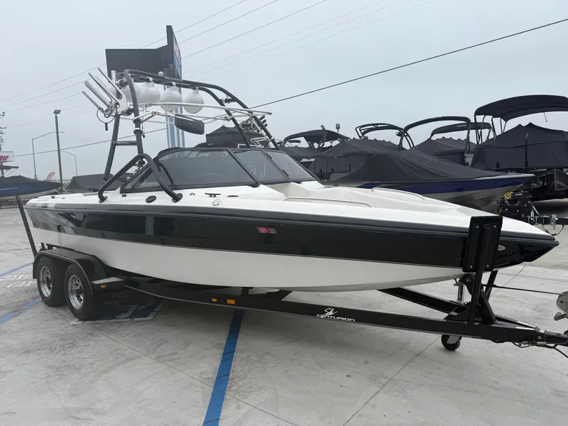 Slide: The Image of Centurion Elite 22 2000 - 3