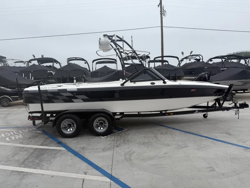 Slide: The Image of Centurion Elite 22 2000 - 4