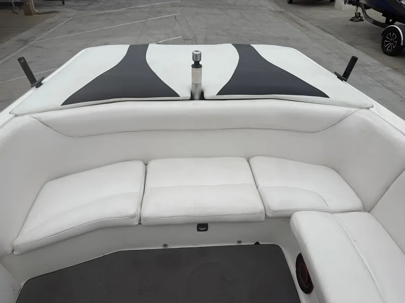 Slide: The Image of Centurion Elite 22 2000 - 6