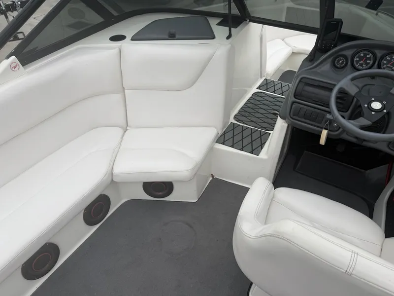 Slide: The Image of Centurion Elite 22 2000 - 7