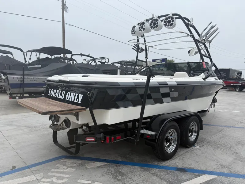 Slide: The Image of Centurion Elite 22 2000 - 9