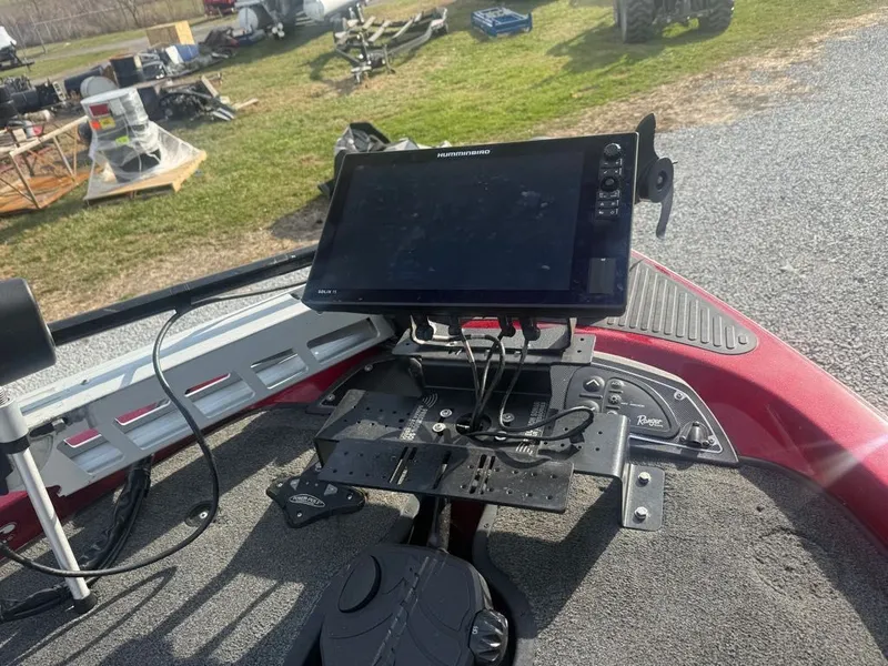 Slide: The Image of Ranger Z521D 2012 - 6