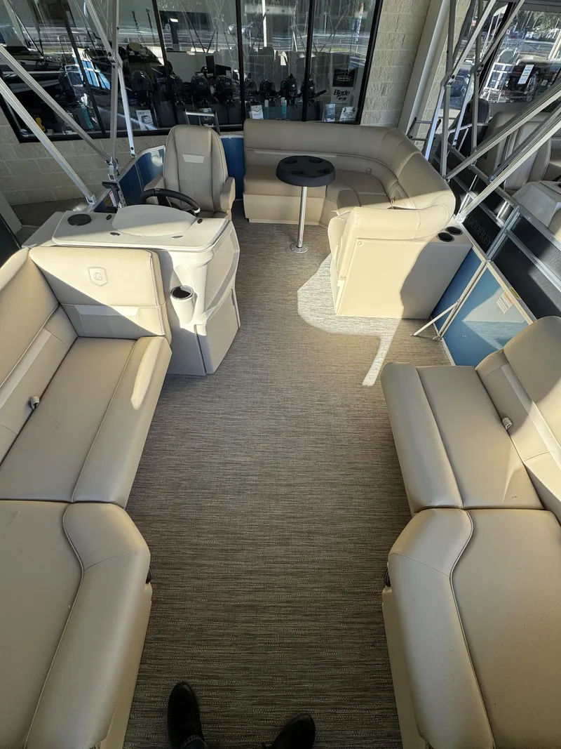 Slide: The Image of Sweetwater Xperience Cruise 1886 CX 2026 - 18