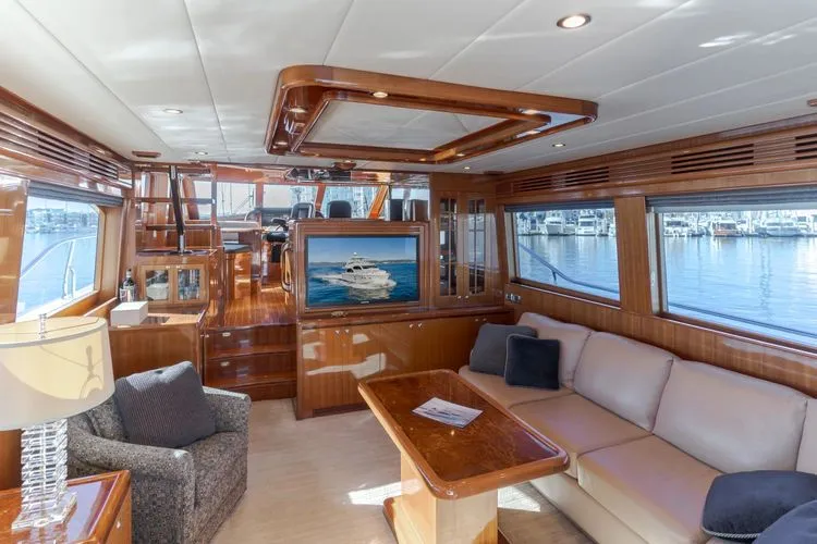 Slide: The Image of 2011 Hampton 620 Pilothouse - Image 14 - 14