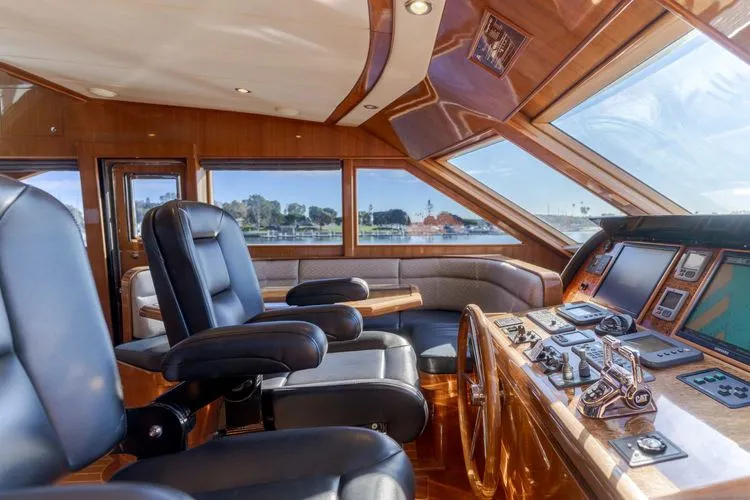 Slide: The Image of 2011 Hampton 620 Pilothouse - Image 19 - 19