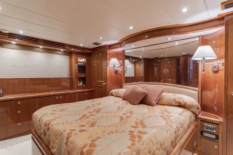 Slide: The Image of 2011 Hampton 620 Pilothouse - Image 28 - 28