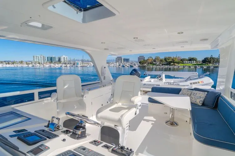 Slide: The Image of 2011 Hampton 620 Pilothouse - Image 38 - 38