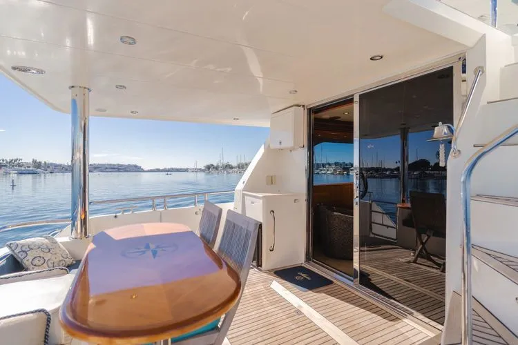 Slide: The Image of 2011 Hampton 620 Pilothouse - Image 40 - 40