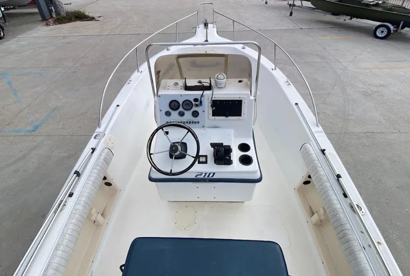 Slide: The Image of Sea Fox 210 Center Console 2000 - 13