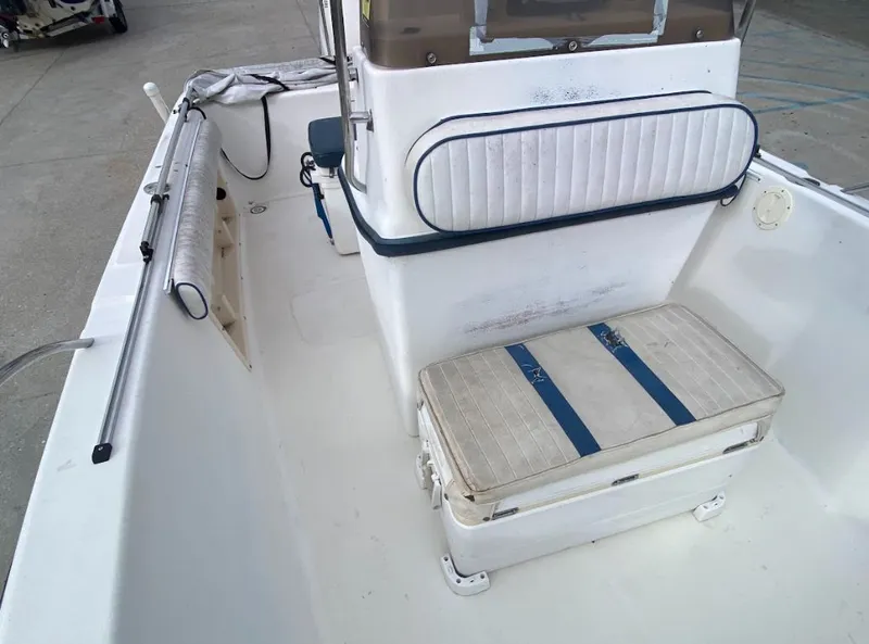 Slide: The Image of Sea Fox 210 Center Console 2000 - 16