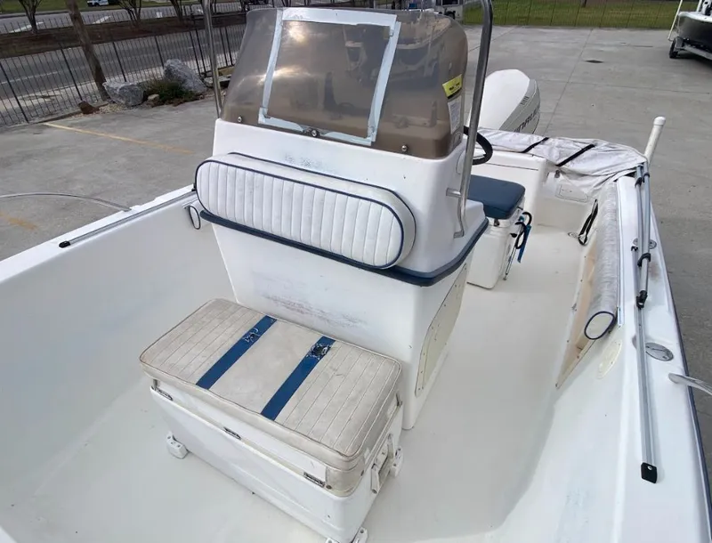 Slide: The Image of Sea Fox 210 Center Console 2000 - 8