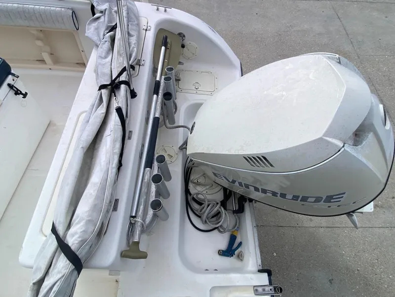 Slide: The Image of Sea Fox 210 Center Console 2000 - 9