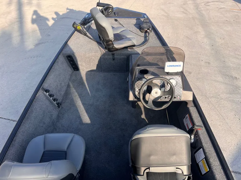 Slide: The Image of Tracker Bass Tracker Classic XL 2021 - 5