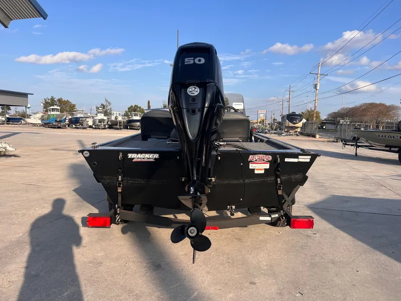 Slide: The Image of Tracker Bass Tracker Classic XL 2021 - 9