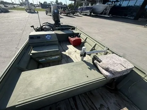 Slide: The Image of Duracraft 15 Side Console Aluminum Boat 2000 - 7