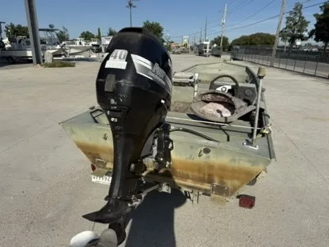 Slide: The Image of Duracraft 15 Side Console Aluminum Boat 2000 - 9