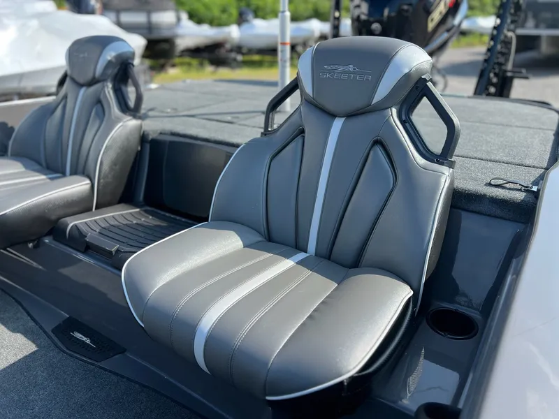 Slide: The Image of Skeeter ZXE20 2026 - 14