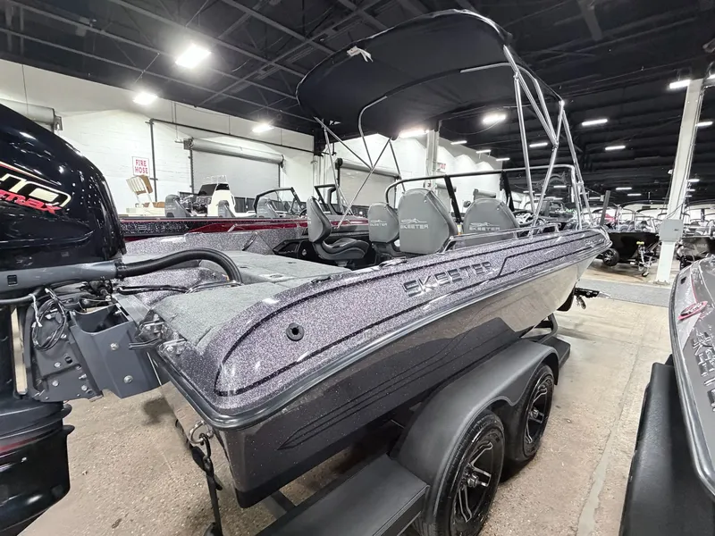 Slide: The Image of Skeeter Solera 205 2026 - 14