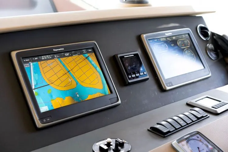 Slide: The Image of 2017 Azimut 50 Fly - Image 21 - 21