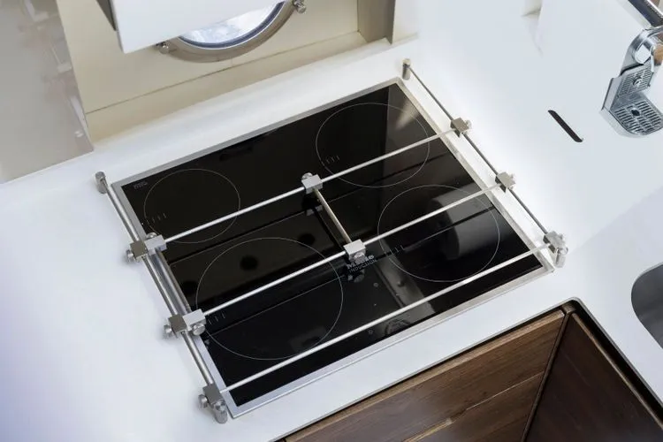 Slide: The Image of 2017 Azimut 50 Fly - Image 27 - 27