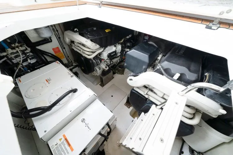 Slide: The Image of 2017 Azimut 50 Fly - Image 52 - 52