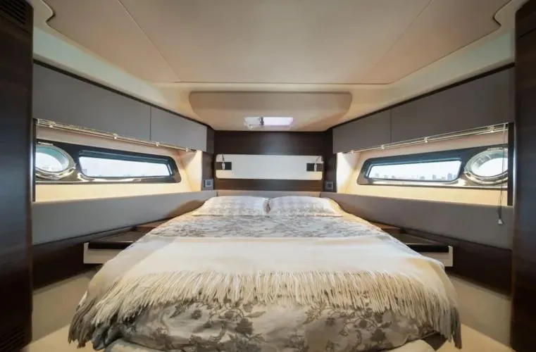 Slide: The Image of 2017 Azimut 50 Fly - Image 8 - 8