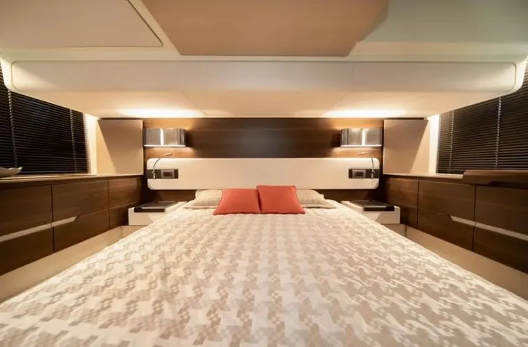 Slide: The Image of 2017 Azimut 50 Fly - Image 9 - 9