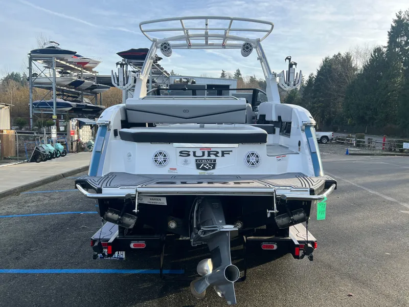 Slide: The Image of Cobalt R8 Surf 2023 - 8