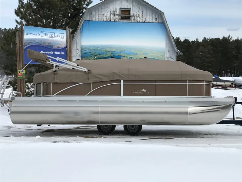 The Image of Bennington 21SLX 2018 - 1