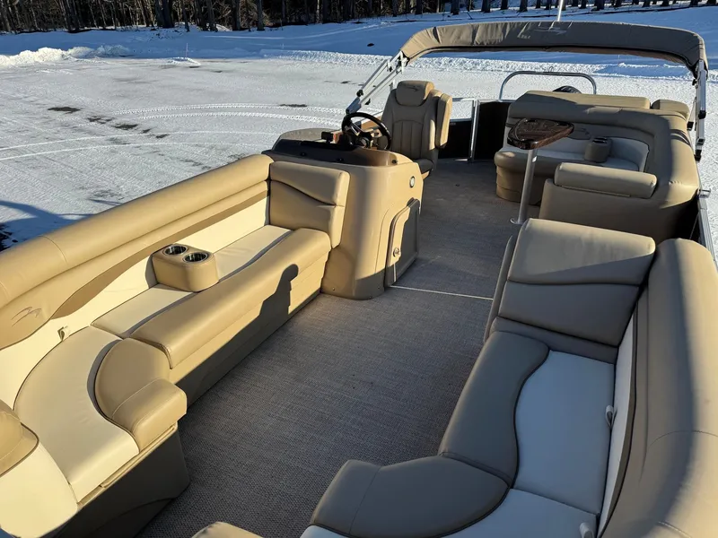 Slide: The Image of Bennington 21SLX 2018 - 10