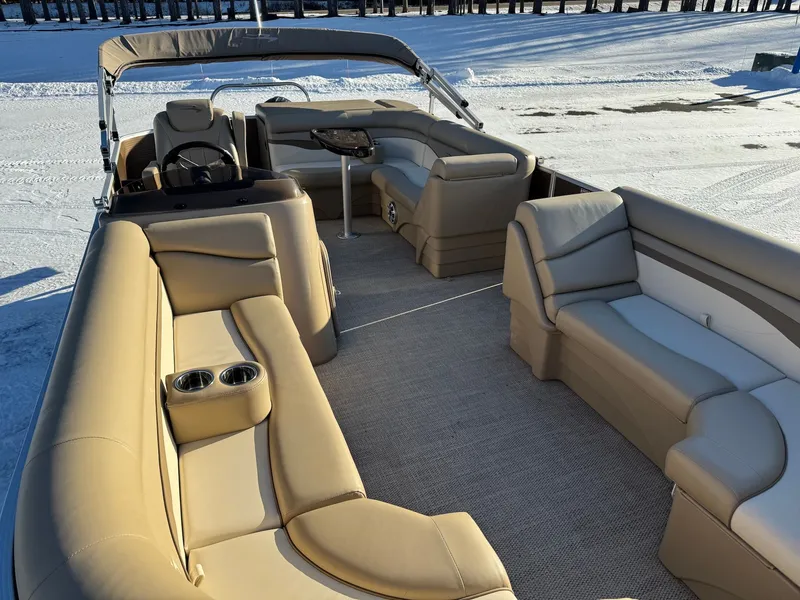 Slide: The Image of Bennington 21SLX 2018 - 11