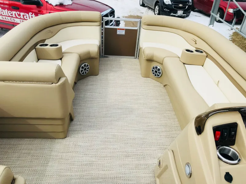 Slide: The Image of Bennington 21SLX 2018 - 4