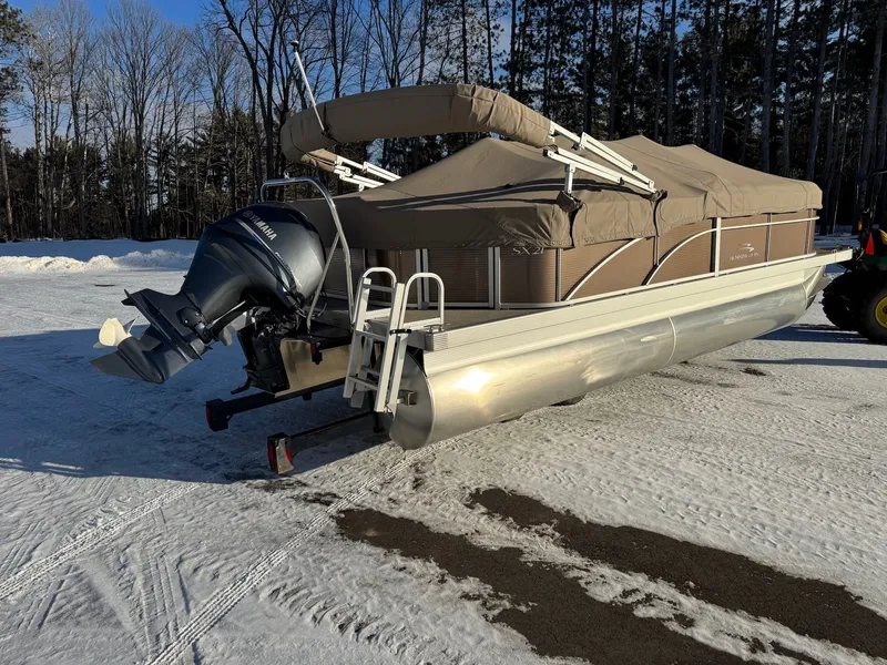 Slide: The Image of Bennington 21SLX 2018 - 9